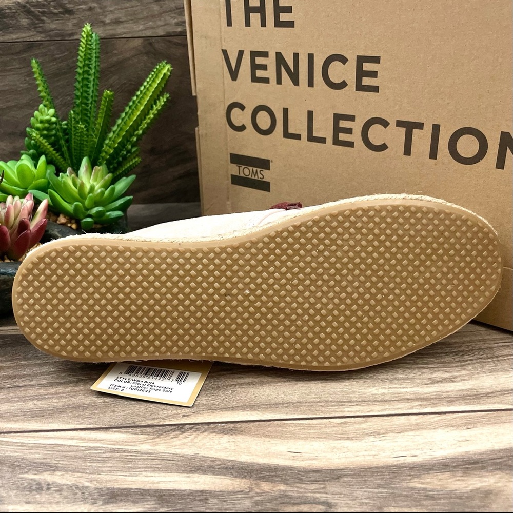 NIB Toms Bota Floral Embroidery Rope Sole Bootie - Picture 9 of 13